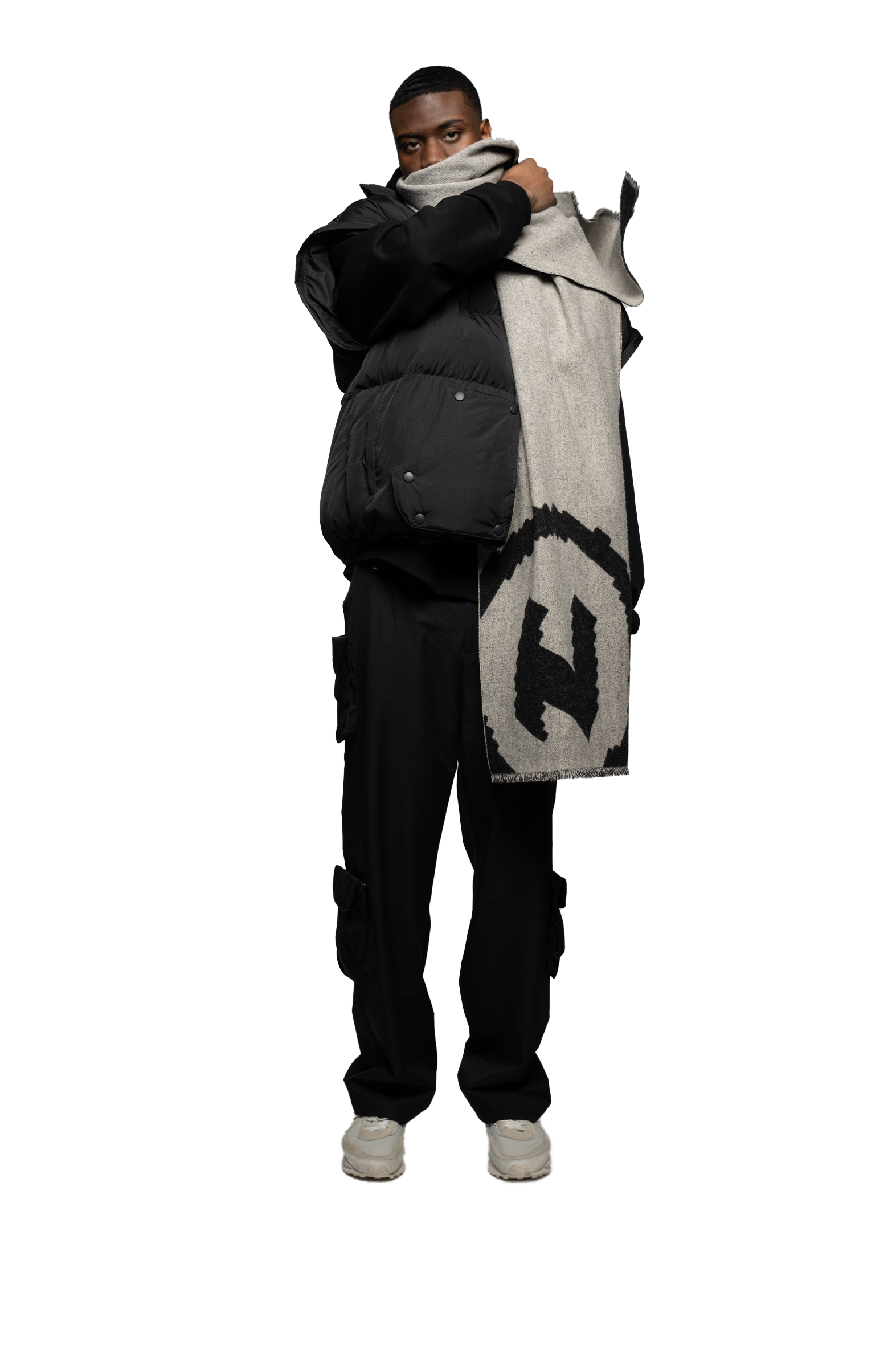 Scarf with Circle Logo - Black/White